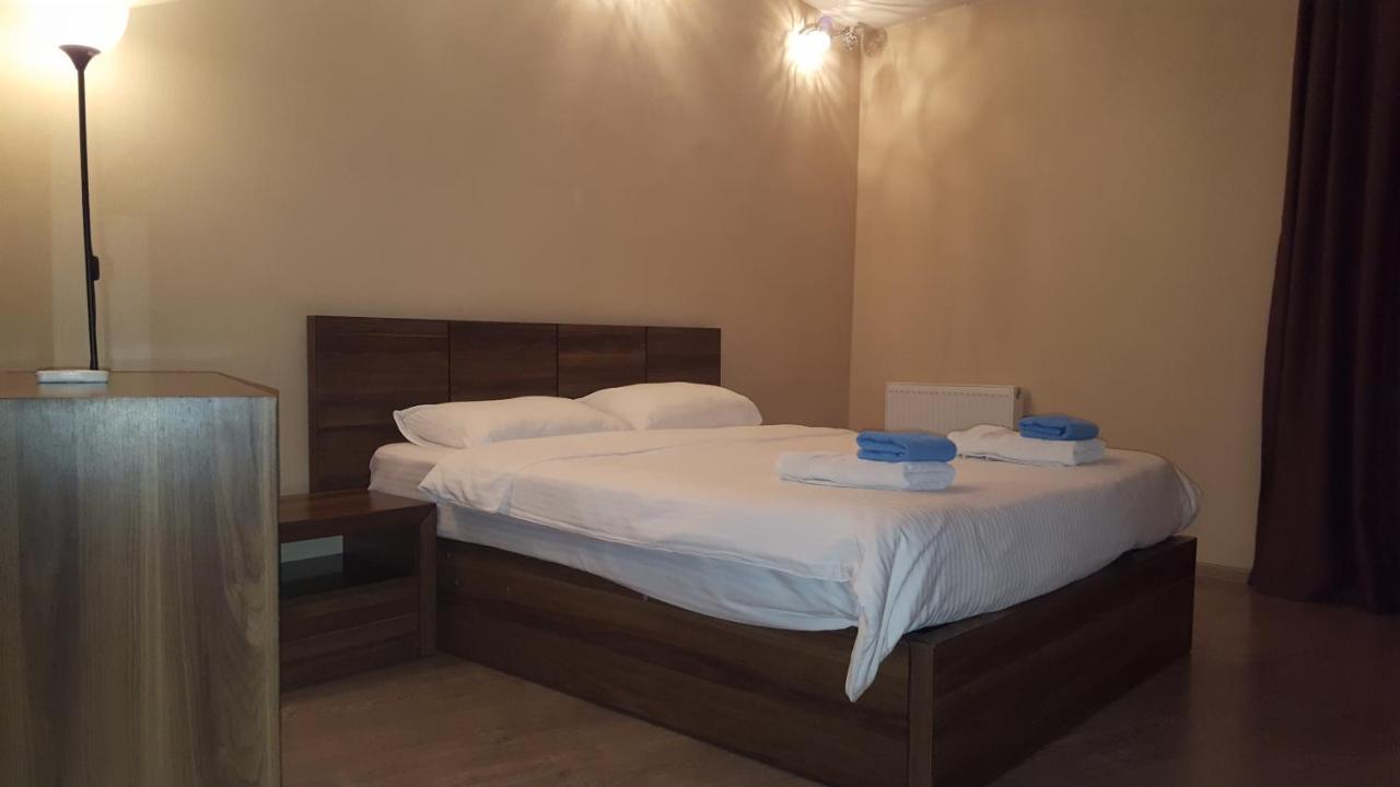 Apartment Rustaveli 1 Tbilisi Ngoại thất bức ảnh