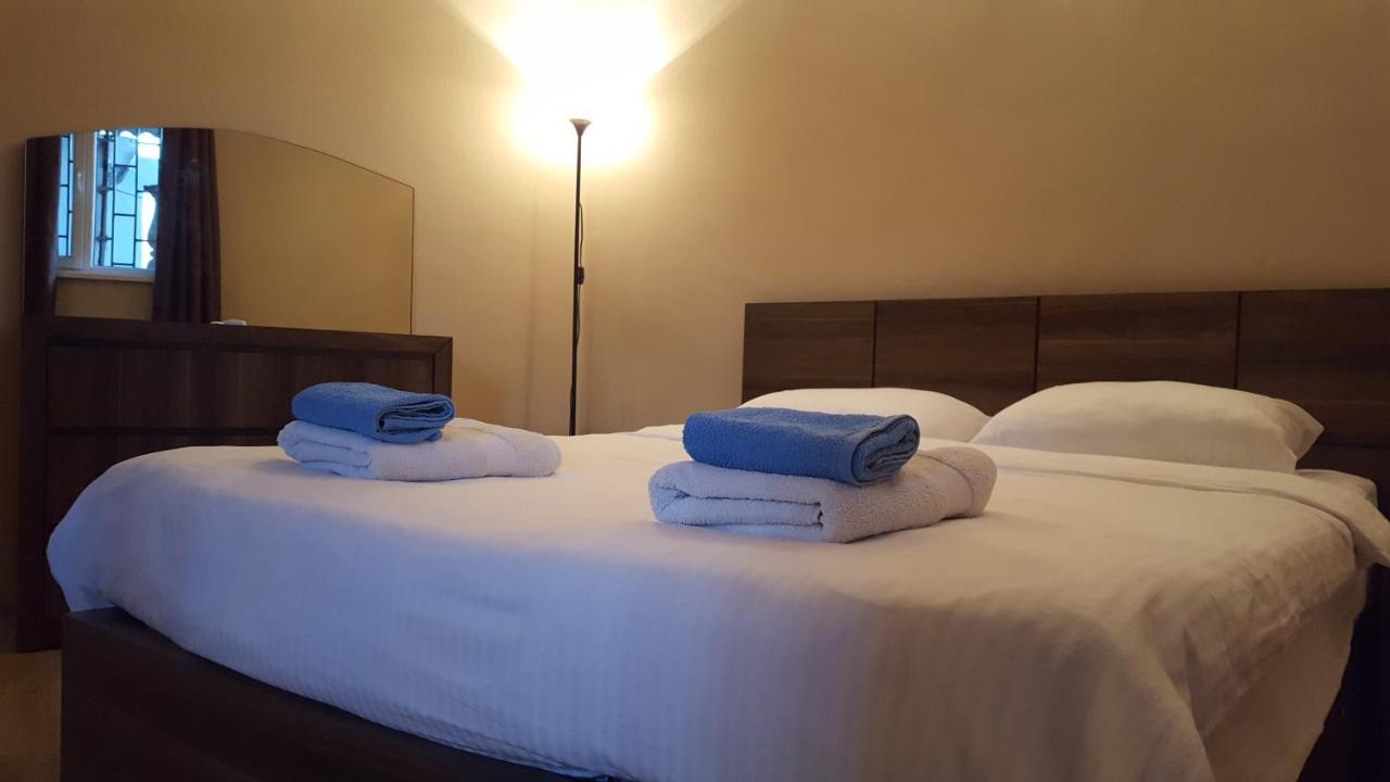 Apartment Rustaveli 1 Tbilisi Ngoại thất bức ảnh