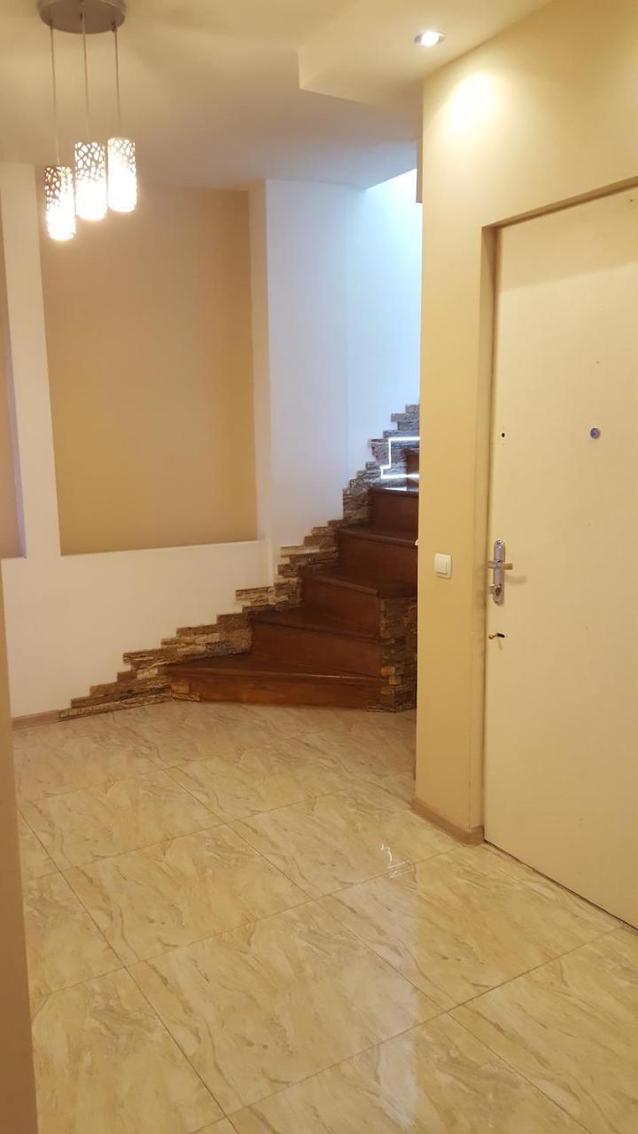 Apartment Rustaveli 1 Tbilisi Ngoại thất bức ảnh